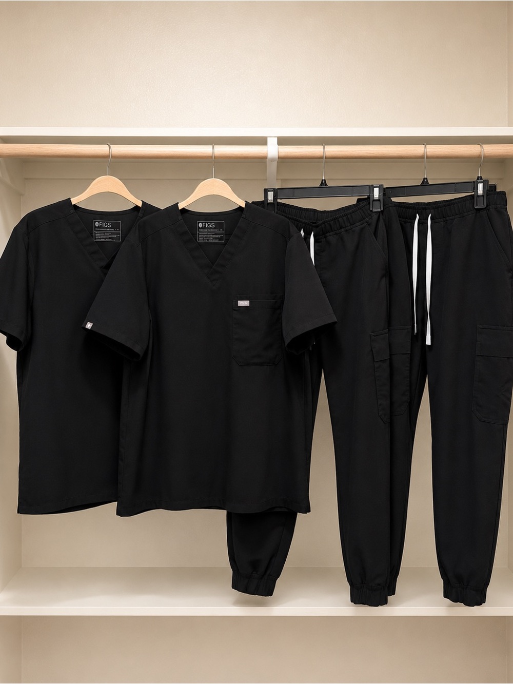 FIGS Black Scrub Sets Size Medium – 2 Tops + 2 Utility Jogger Pants
